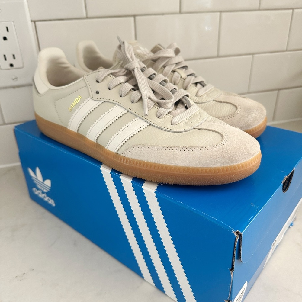 Adidas Sambas Aluminum/Chalk White/Wonder Beige women’s 9